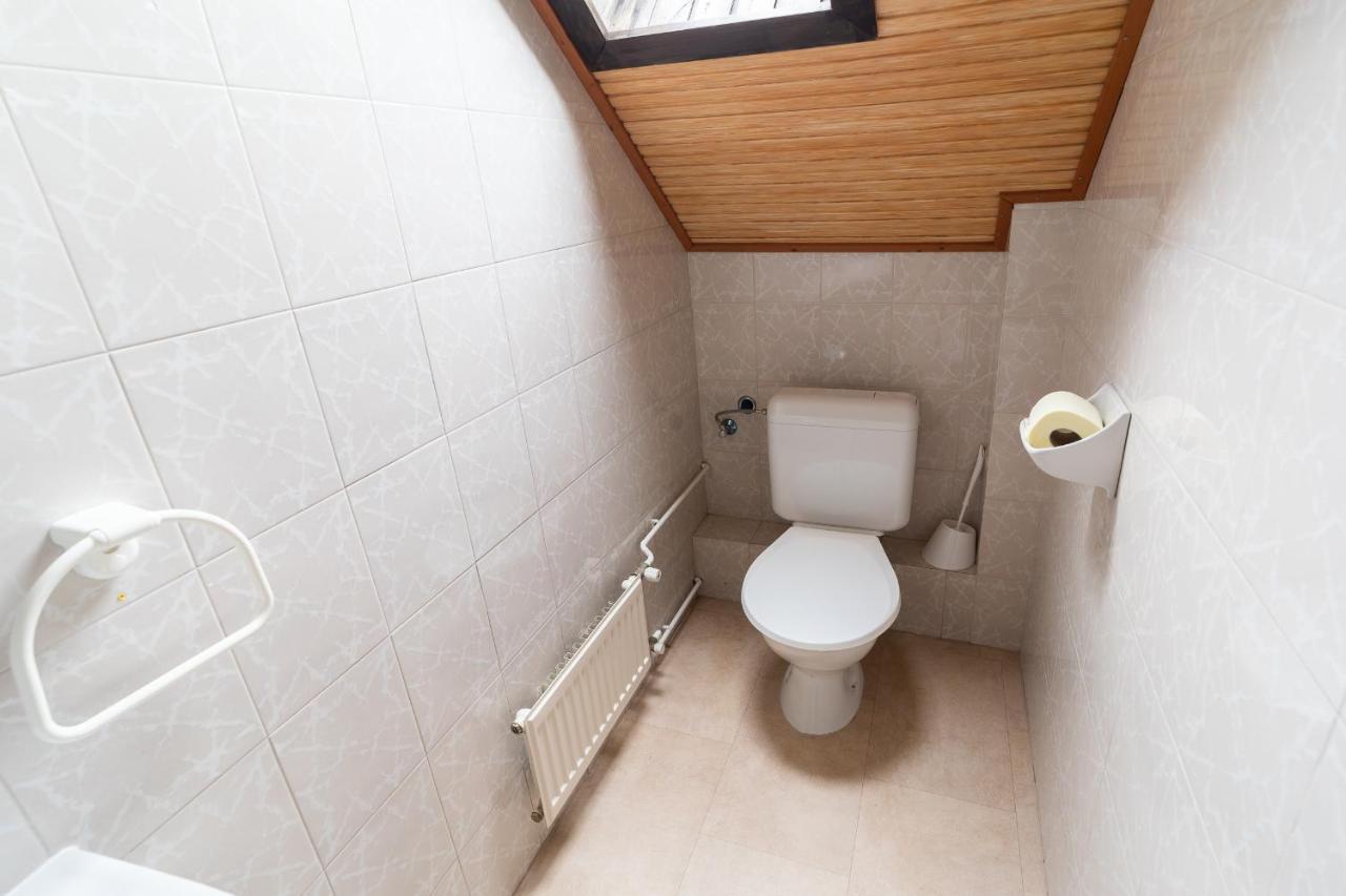 Villa Lotus 잘라카로쉬 외부 사진