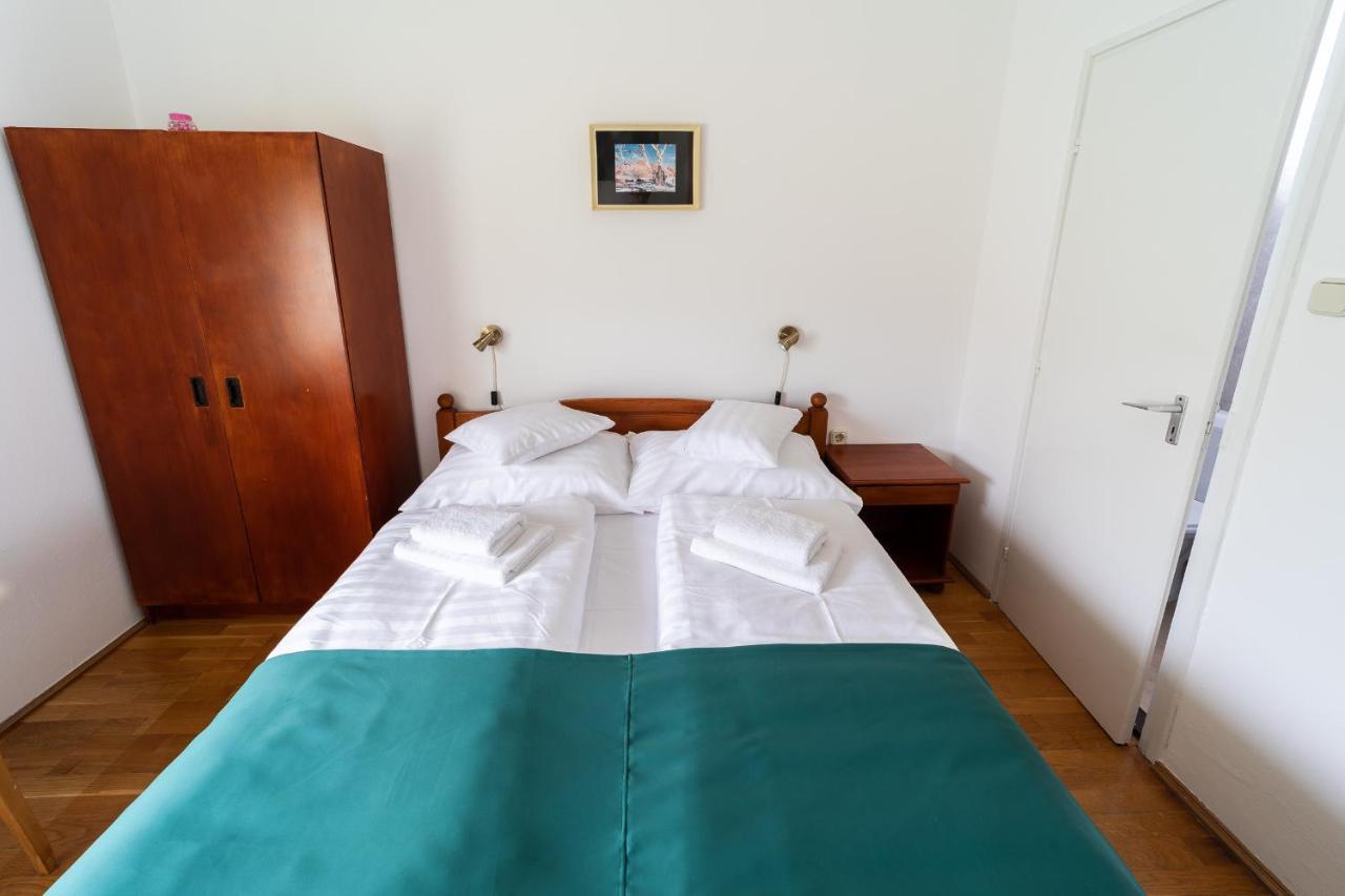 Villa Lotus 잘라카로쉬 외부 사진