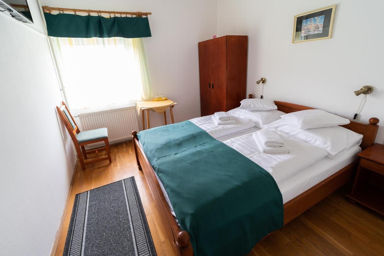 Villa Lotus 잘라카로쉬 외부 사진