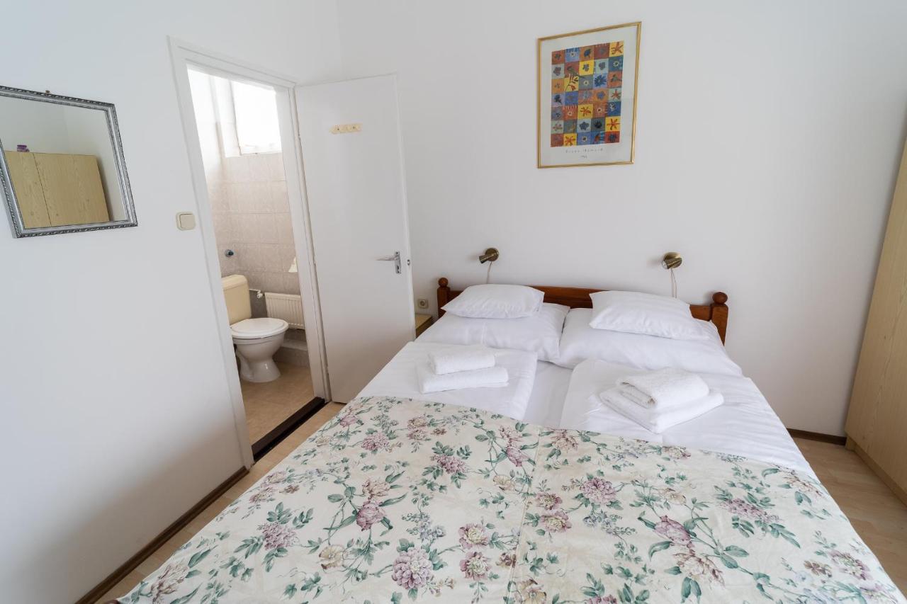 Villa Lotus 잘라카로쉬 외부 사진