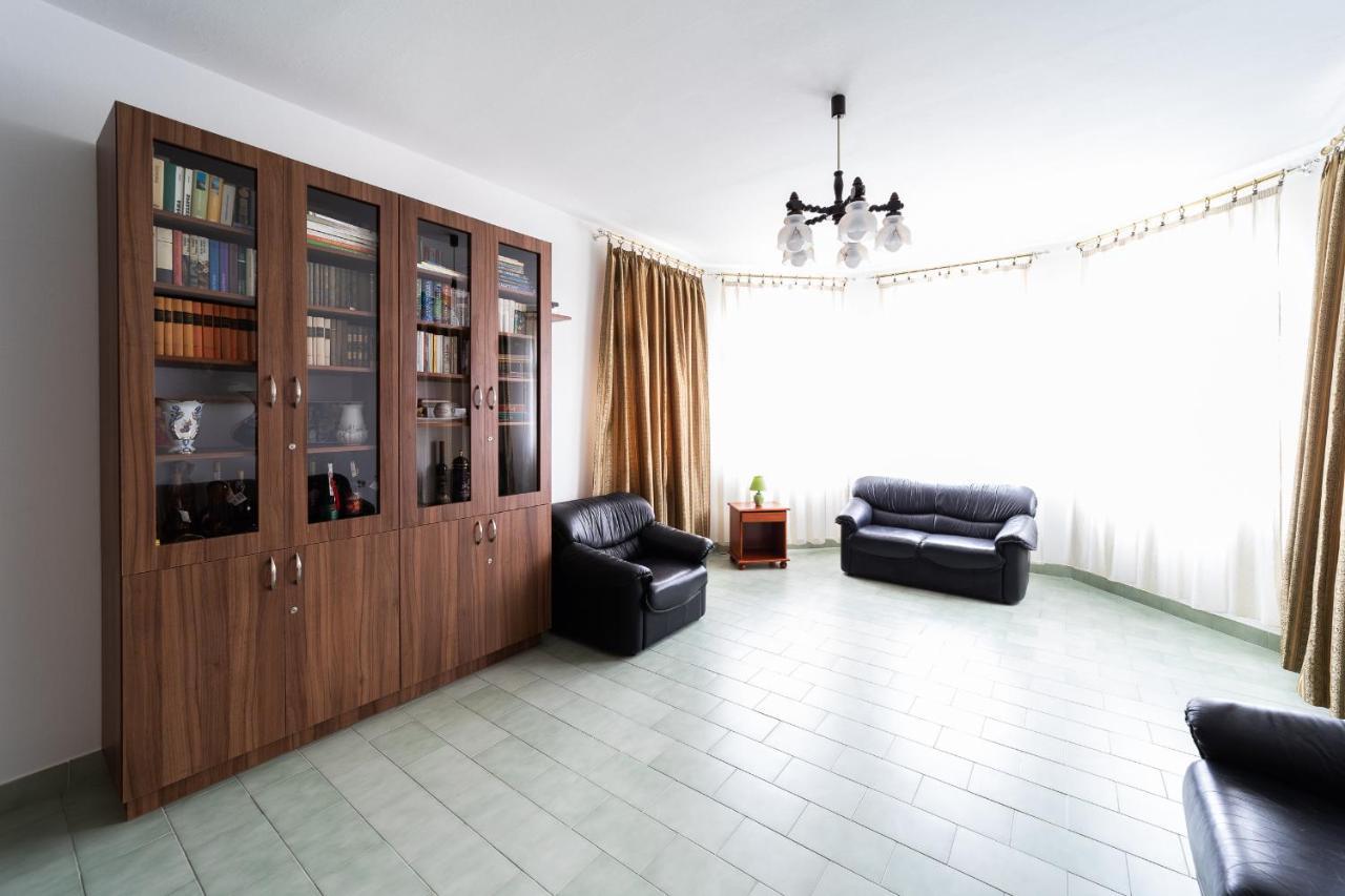 Villa Lotus 잘라카로쉬 외부 사진
