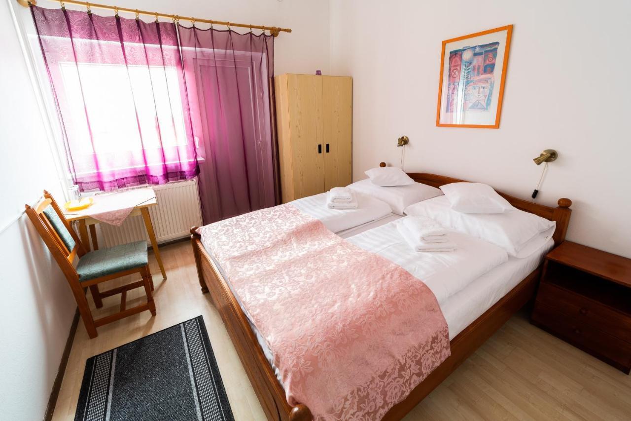 Villa Lotus 잘라카로쉬 외부 사진