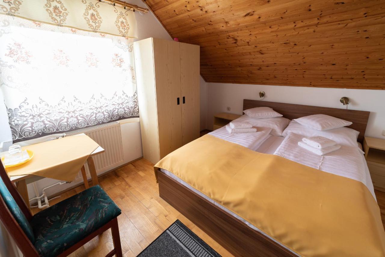 Villa Lotus 잘라카로쉬 외부 사진